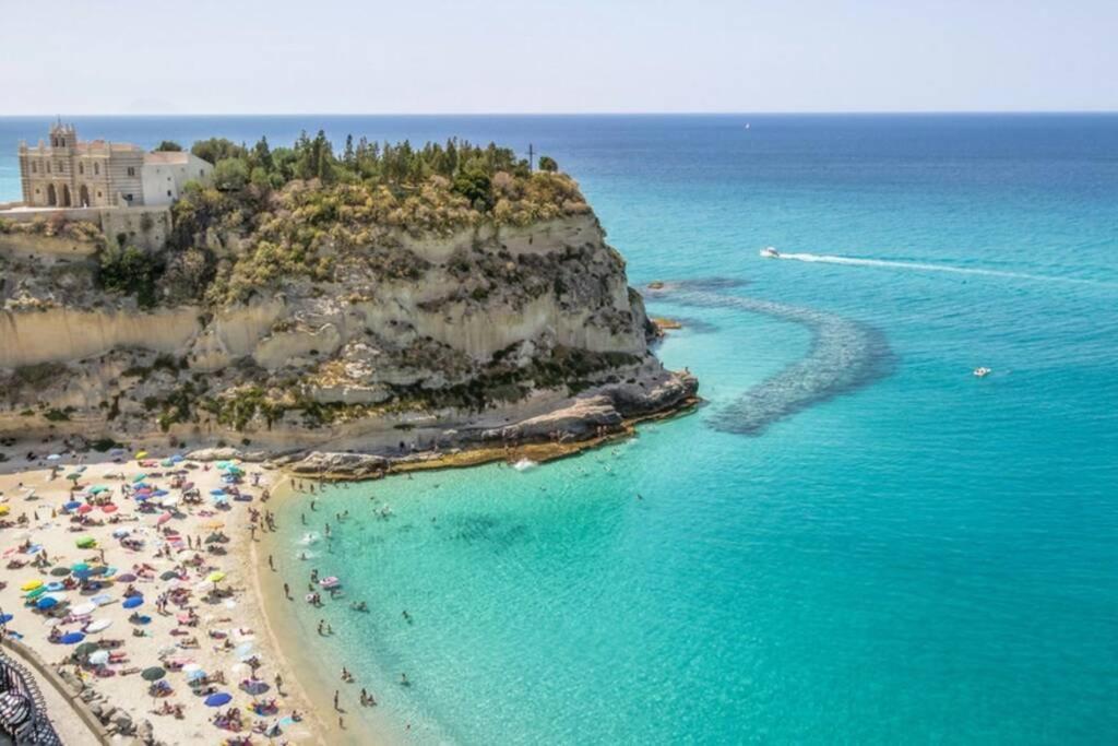 Casa Vacanze Autonoma Brevi Periodi Vibo Valentia Luaran gambar